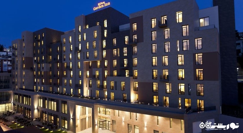 ساختمان هتل هیلتون گاردن گلدن هورن 